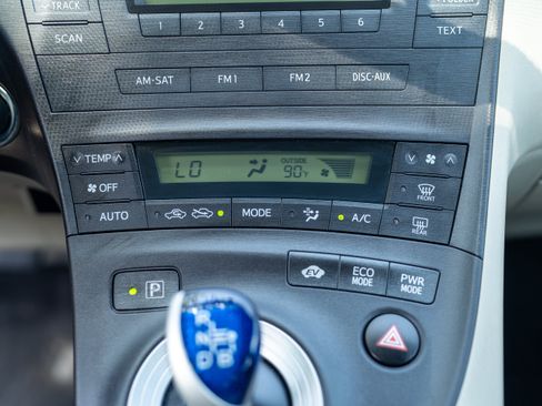 Used 2010 Toyota Prius Two FWD image 26