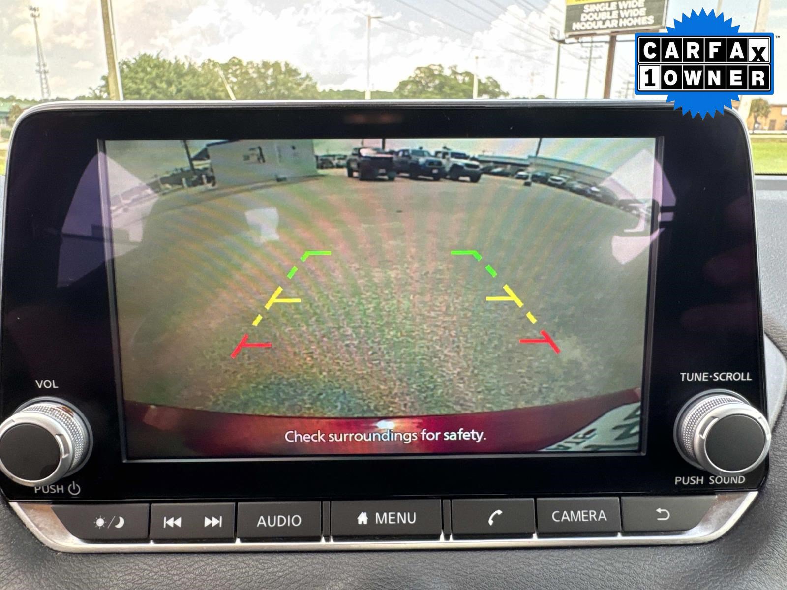 Used 2025 Nissan Sentra SV FWD image 26