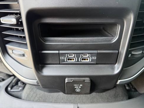 Used 2022 RAM 1500 Big Horn AWD/4WD image 20