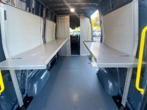 Used 2019 Mercedes-Benz Sprinter 144 image 16