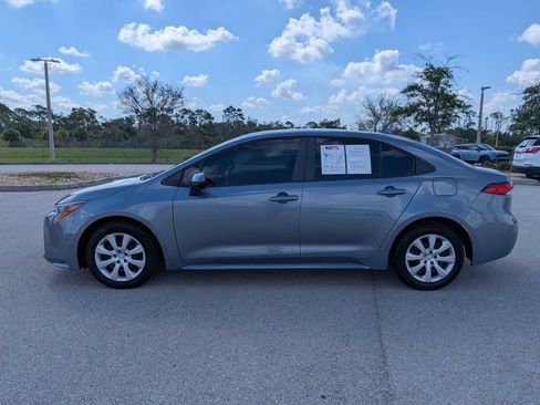 Used 2024 Toyota Corolla LE FWD image 8