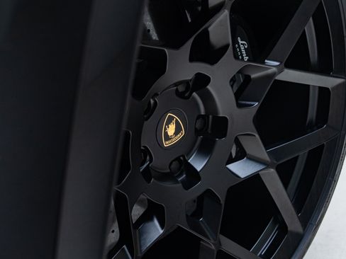 Used 2019 Lamborghini Urus AWD/4WD image 20