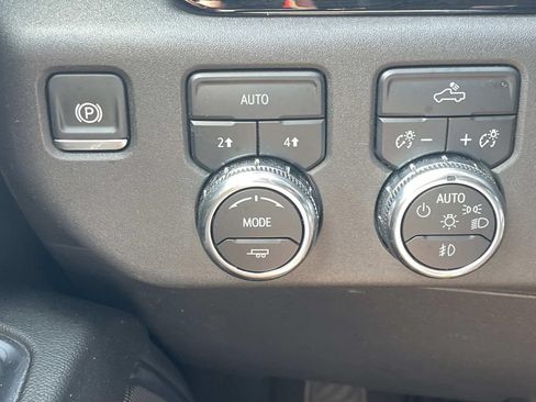 Used 2024 GMC Sierra 1500 Elevation AWD/4WD image 25