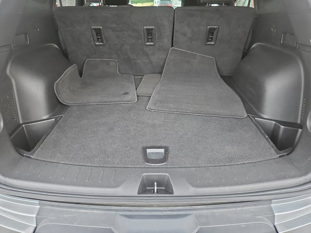 Used 2025 Chevrolet Blazer LT FWD image 22