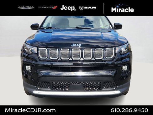 Certified 2022 Jeep Compass Limited image 2