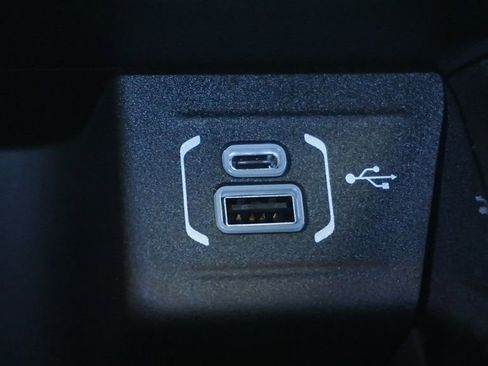 New 2026 Jeep Compass Limited image 39