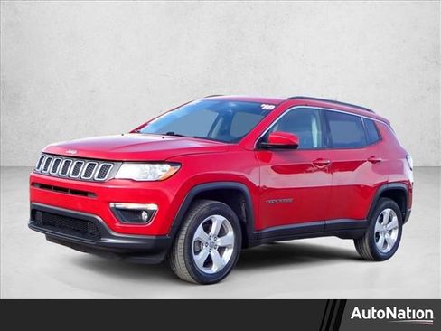 Used 2018 Jeep Compass Latitude w/ Cold Weather Group image 1