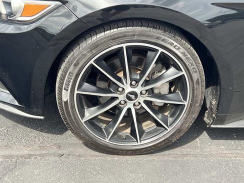 Certified 2017 Ford Mustang Coupe image 10