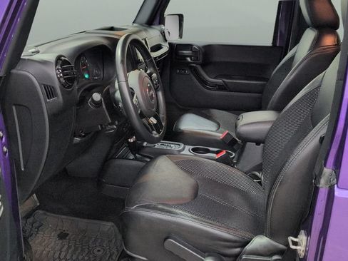 Used 2016 Jeep Wrangler Sahara w/ Dual Top Group AWD/4WD image 9