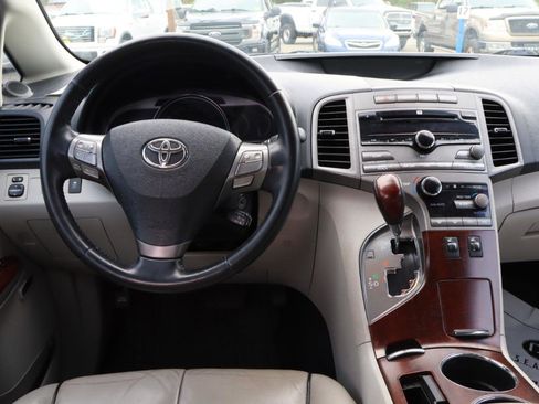 Used 2009 Toyota Venza FWD image 8