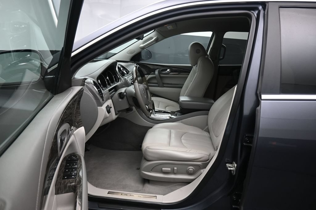 Used 2014 Buick Enclave Leather FWD image 11