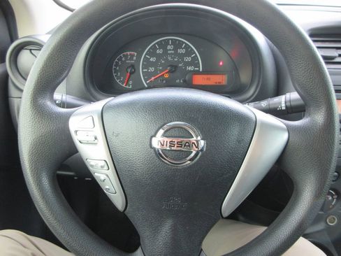 Used 2018 Nissan Versa S image 22