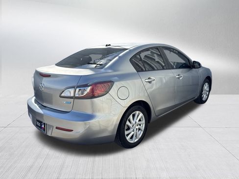 Used 2012 MAZDA MAZDA3 i Grand Touring w/ Tech Pkg image 6