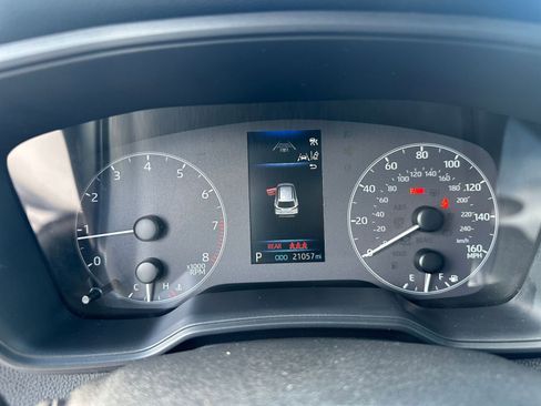 Used 2025 Toyota Corolla Cross LE image 39