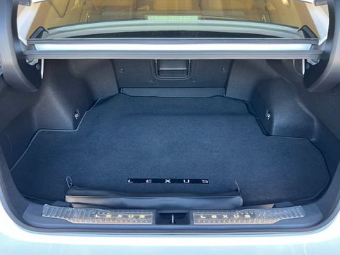 New 2026 Lexus ES 350e FWD image 24