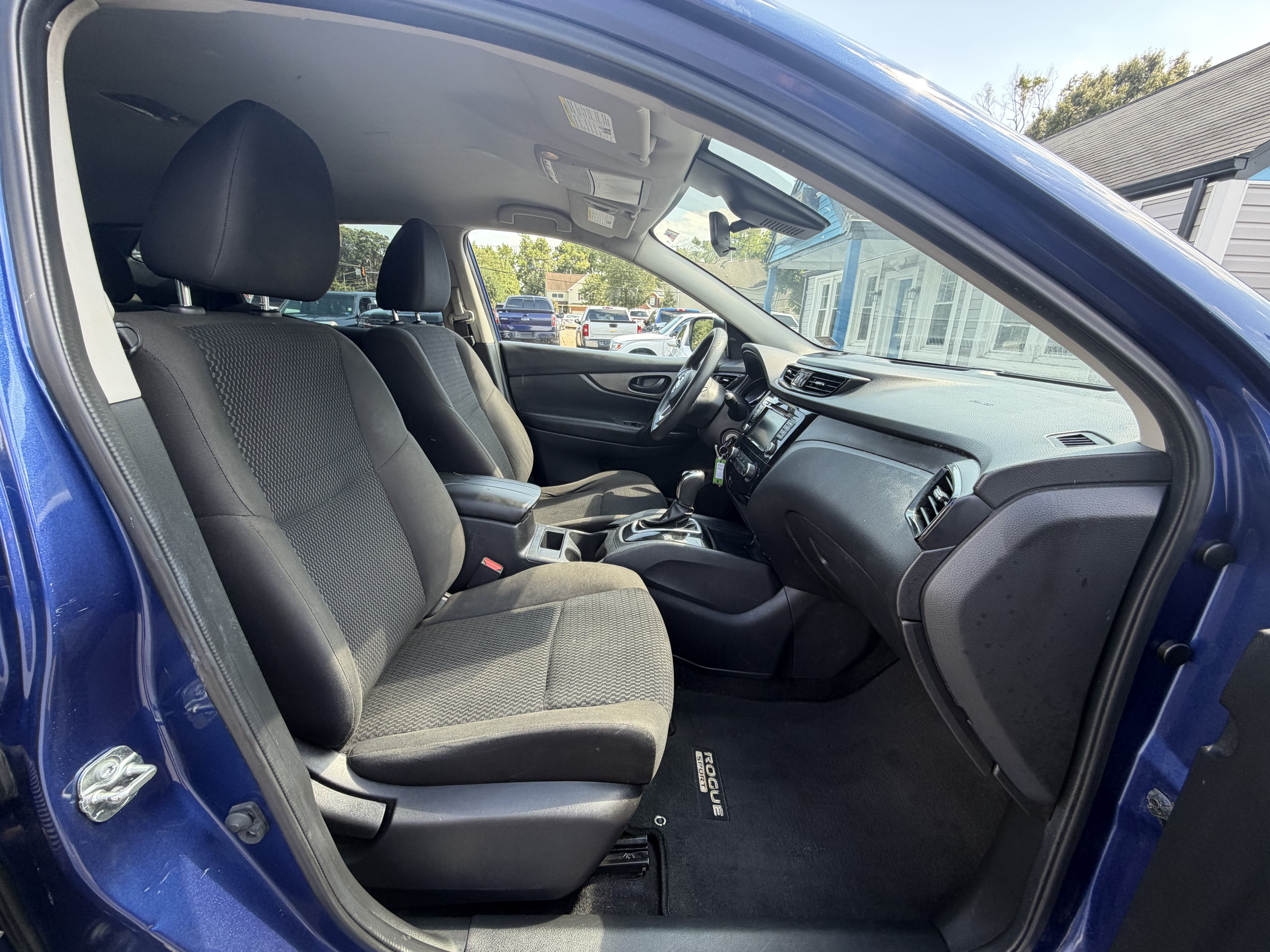Used 2021 Nissan Rogue Sport S FWD image 15