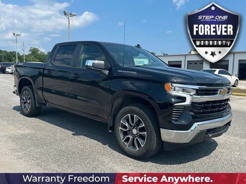 Used 2023 Chevrolet Silverado 1500 LT AWD/4WD image 9