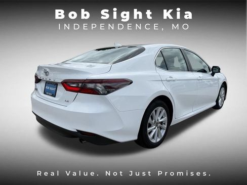 Used 2024 Toyota Camry LE FWD image 14
