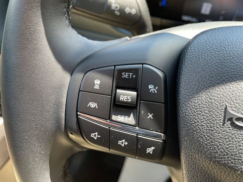 Certified 2025 Ford Maverick Lariat AWD/4WD image 18