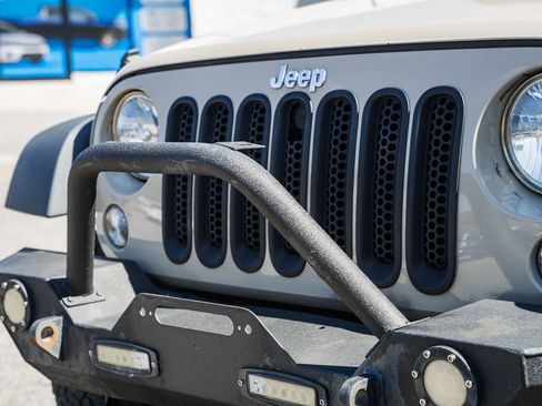 Used 2016 Jeep Wrangler Sport w/ Quick Order Package 23S AWD/4WD image 10