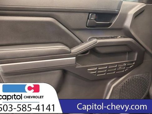 Used 2024 Toyota Tacoma SR5 AWD/4WD image 11