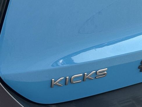 Used 2025 Nissan Kicks SR AWD/4WD image 33