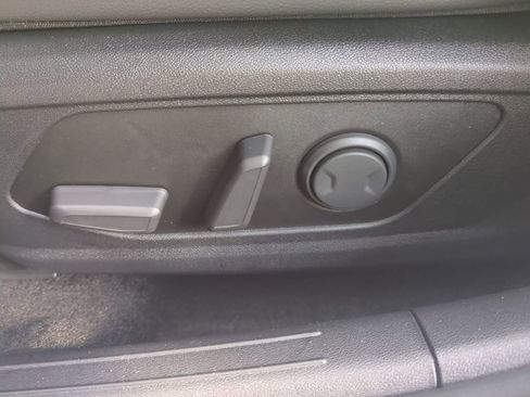 New 2026 Hyundai Elantra Limited image 21