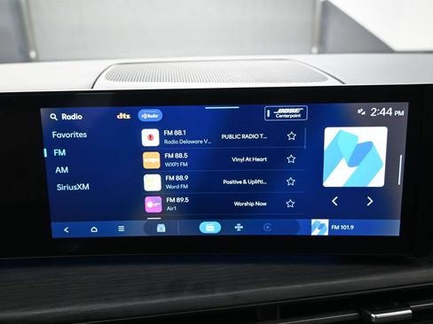 Used 2024 Hyundai Santa Fe Limited FWD image 15