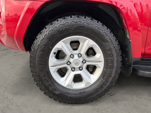 Used 2022 Toyota 4Runner SR5 Premium AWD/4WD image 9