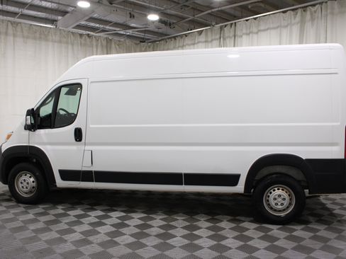 Used 2025 RAM ProMaster 2500 w/ Convenience Group FWD image 27