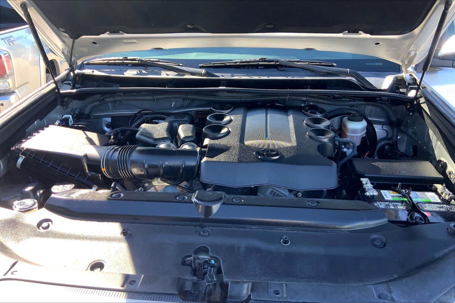 Used 2016 Toyota 4Runner SR5 RWD image 31