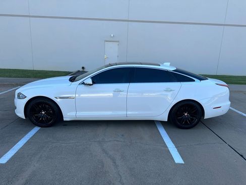 Used 2017 Jaguar XJ L Portfolio image 2