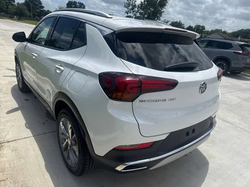 Used 2021 Buick Encore GX Essence w/ Experience Buick Package FWD image 7
