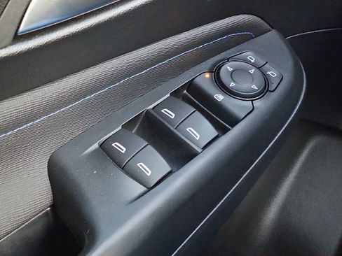 Certified 2024 Buick Envista Sport Touring w/ Advanced Safety Package image 25