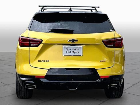 Used 2023 Chevrolet Blazer RS w/ Driver Confidence II Package FWD image 5