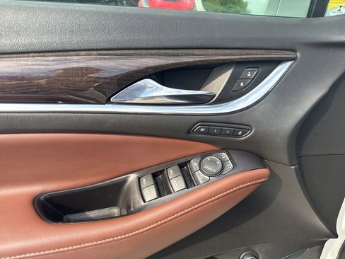 Used 2019 Buick Enclave Avenir w/ Avenir Technology Package image 29