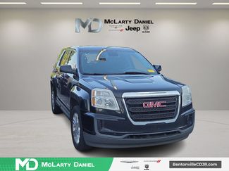 Used 2017 GMC Terrain SLE FWD video 1