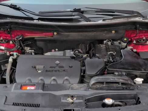 Used 2017 Mitsubishi Outlander SE image 15