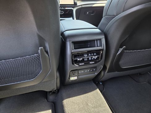 New 2026 Jeep Grand Cherokee Limited RWD image 20