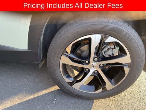 Used 2024 Chevrolet Trax RS w/ Driver Confidence Package FWD image 3