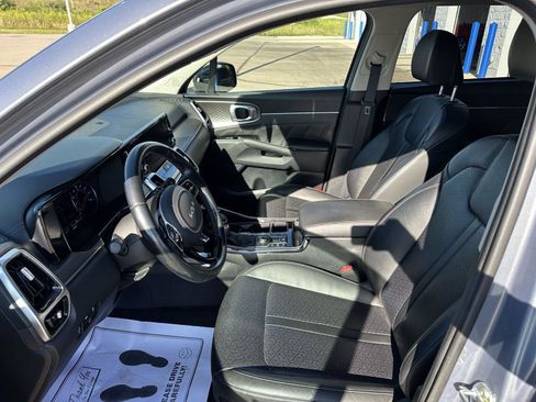 Used 2022 Kia Sorento SX image 18