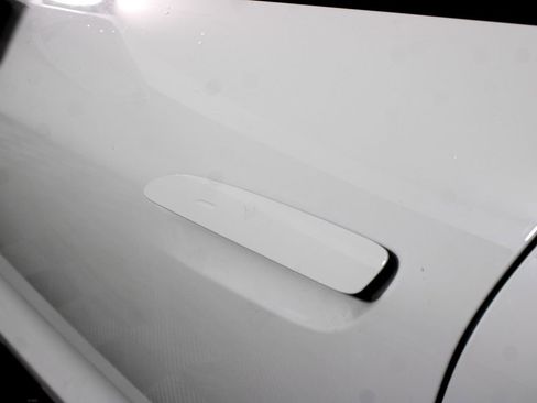 Used 2022 Porsche Taycan RWD image 50