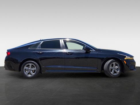 Used 2021 Kia K5 LX FWD image 3