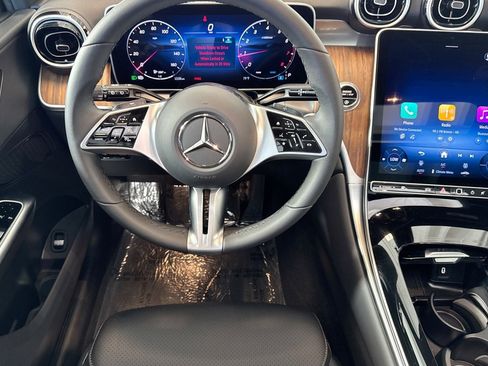 Used 2026 Mercedes-Benz GLC 300 4MATIC image 21