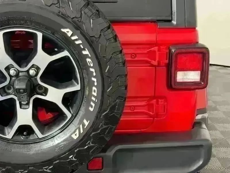 Used 2020 Jeep Wrangler Unlimited Sahara AWD/4WD image 10