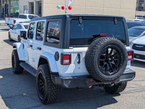 Used 2020 Jeep Wrangler Unlimited Sahara AWD/4WD image 8