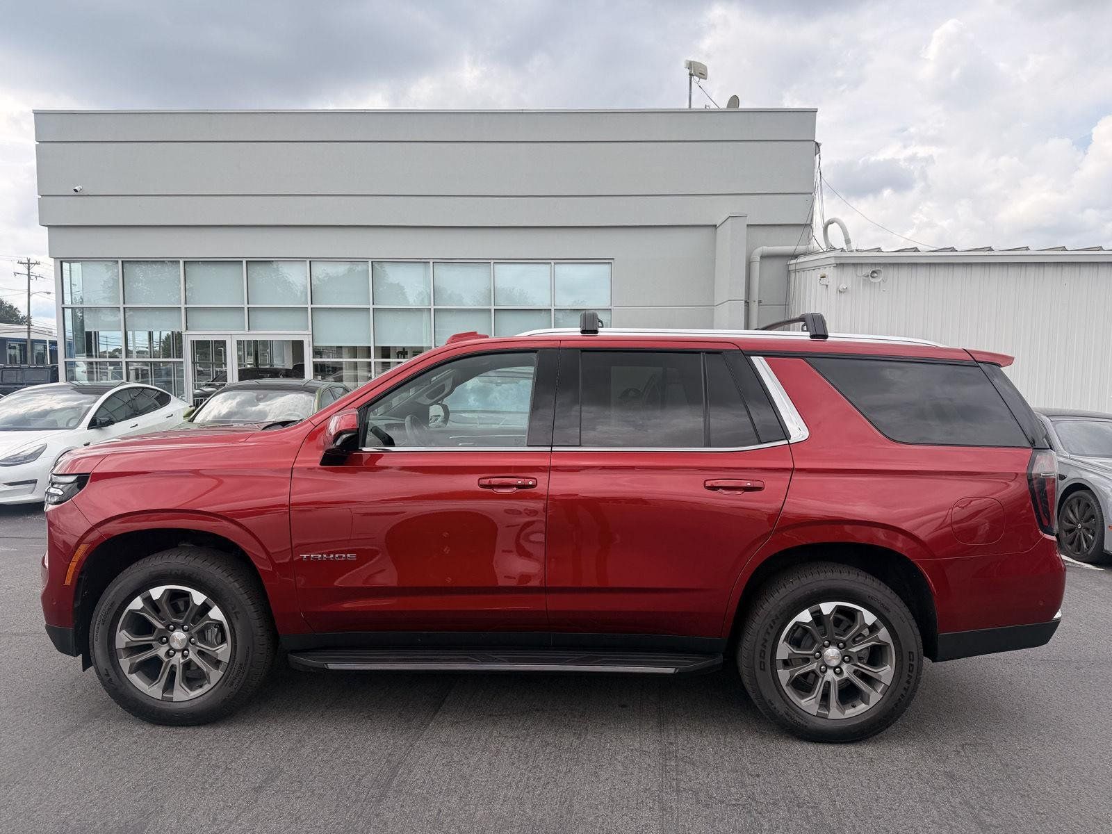 Used 2025 Chevrolet Tahoe LS AWD/4WD image 34