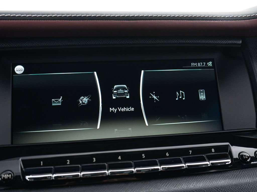 Certified 2023 Rolls-Royce Cullinan AWD/4WD image 45