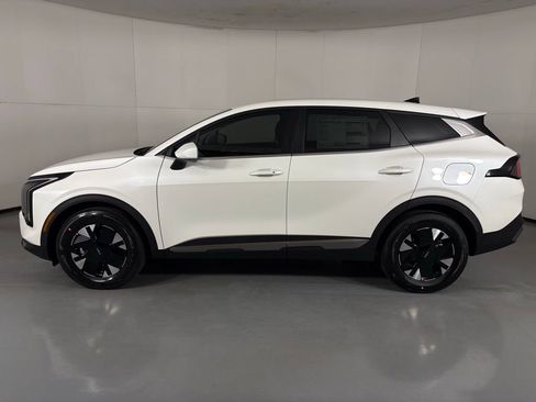 New 2026 Kia Sportage LX FWD image 5