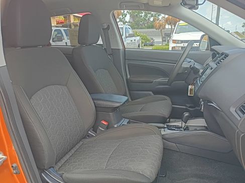Used 2023 Mitsubishi Outlander Sport ES AWD/4WD image 2